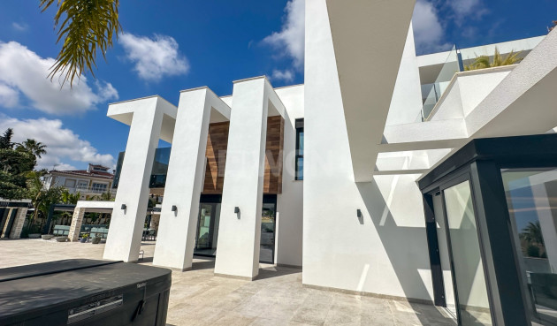 Resale - Villa - Orihuela Costa - Costa Blanca