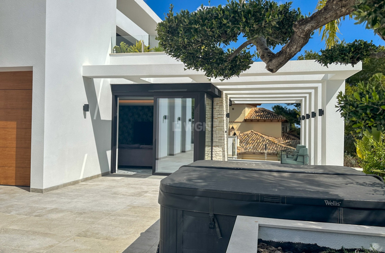 Resale - Villa - Orihuela Costa - Costa Blanca