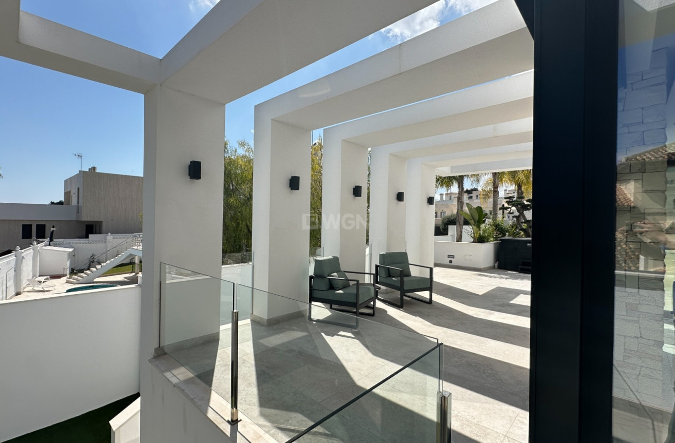 Resale - Villa - Orihuela Costa - Costa Blanca