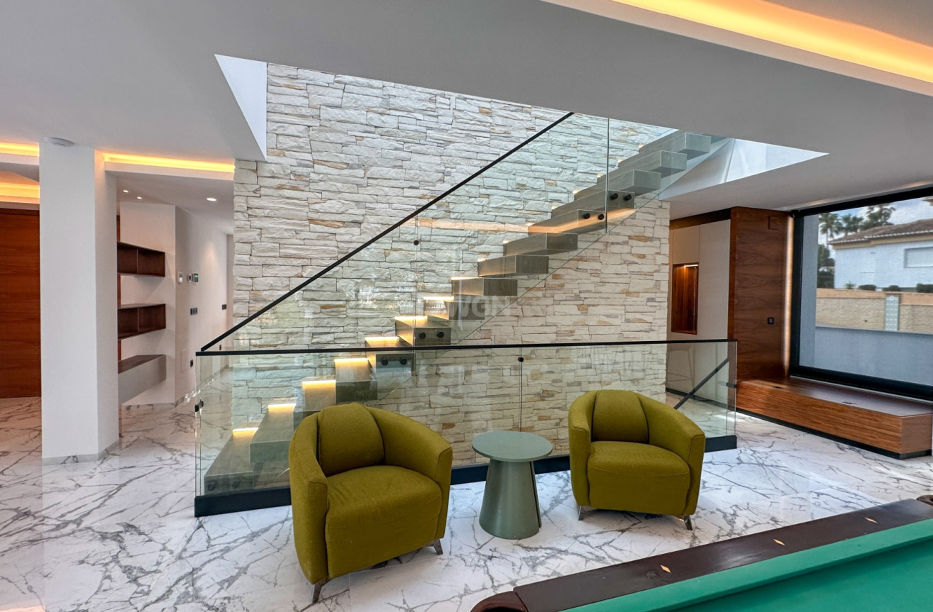 Resale - Villa - Orihuela Costa - Costa Blanca