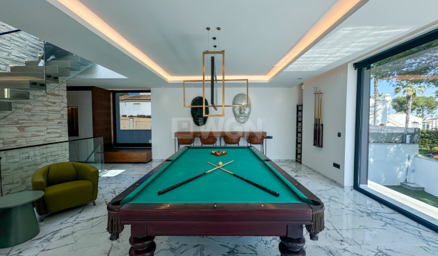 Resale - Villa - Orihuela Costa - Costa Blanca