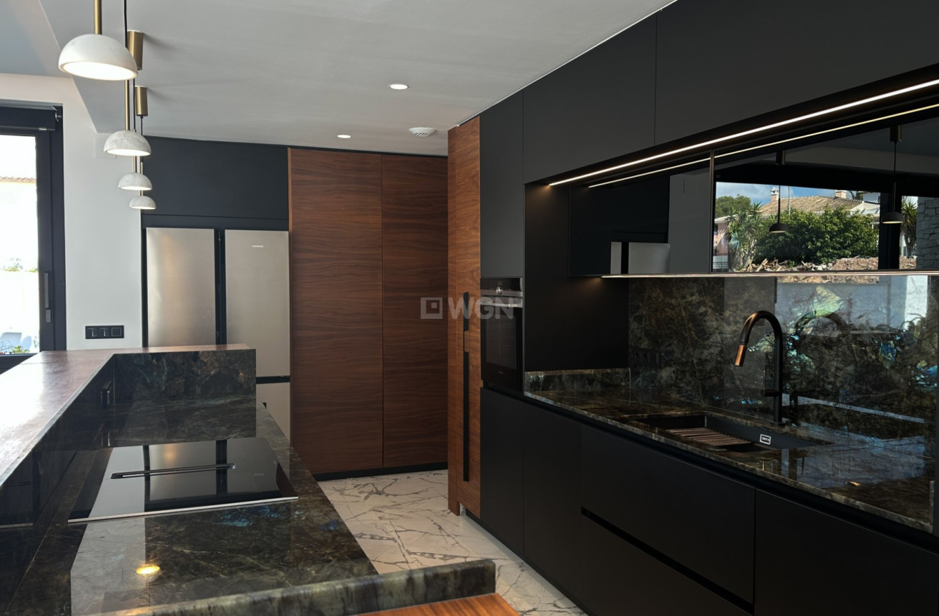 Resale - Villa - Orihuela Costa - Costa Blanca