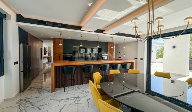 Resale - Villa - Orihuela Costa - Costa Blanca