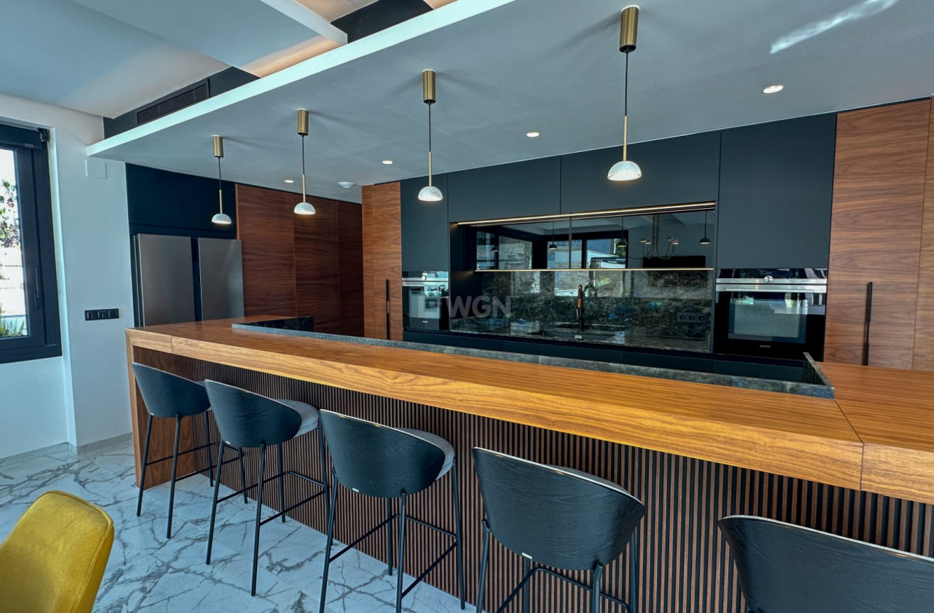 Resale - Villa - Orihuela Costa - Costa Blanca