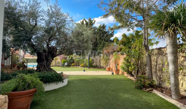 Resale - Villa - Dehesa de Campoamor - Costa Blanca