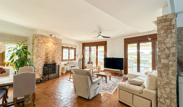 Resale - Villa - Dehesa de Campoamor - Costa Blanca