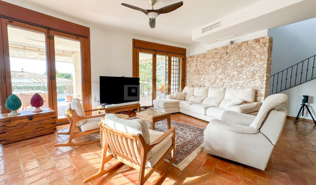 Resale - Villa - Dehesa de Campoamor - Costa Blanca