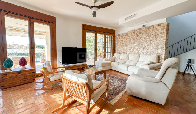 Resale - Villa - Dehesa de Campoamor - Costa Blanca
