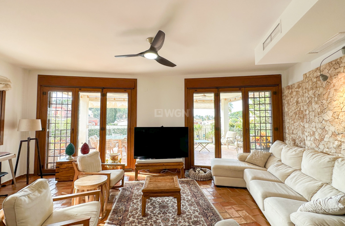 Resale - Villa - Dehesa de Campoamor - Costa Blanca