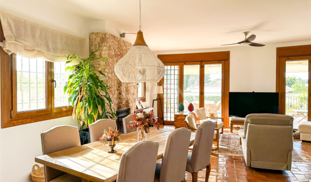 Resale - Villa - Dehesa de Campoamor - Costa Blanca