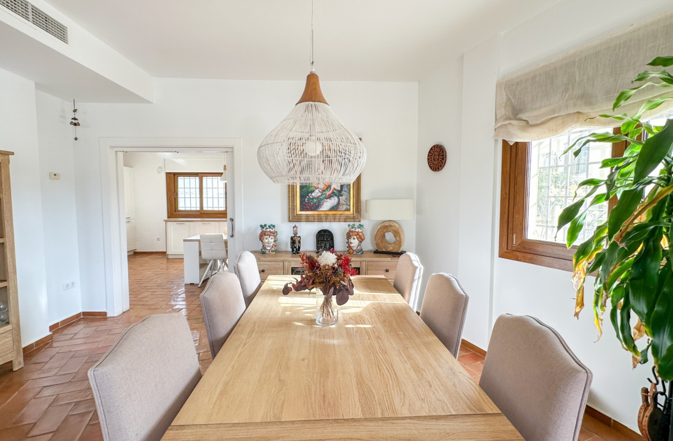 Resale - Villa - Dehesa de Campoamor - Costa Blanca