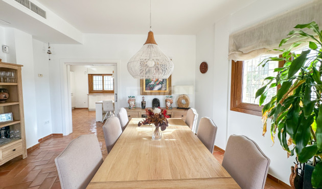 Resale - Villa - Dehesa de Campoamor - Costa Blanca