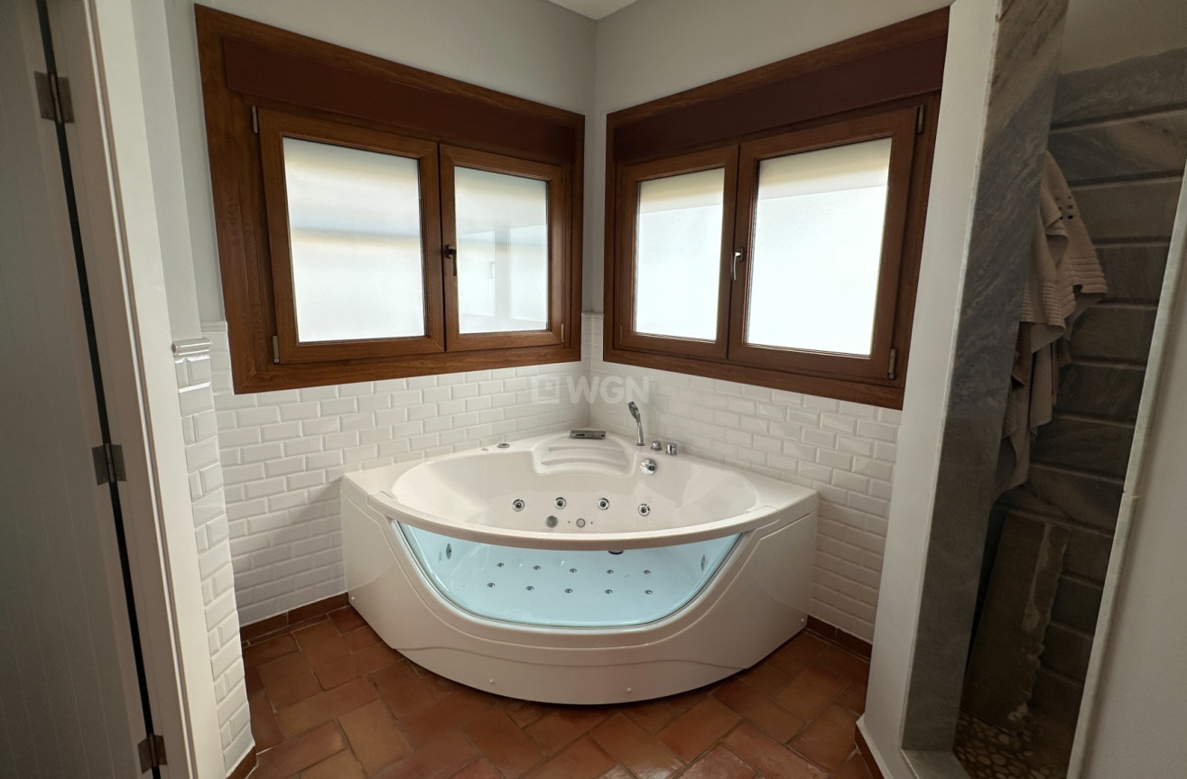 Resale - Villa - Dehesa de Campoamor - Costa Blanca