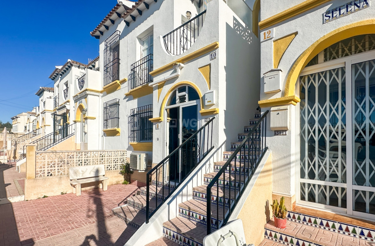 Reventa - Apartamento / piso - Villamartin - Costa Blanca