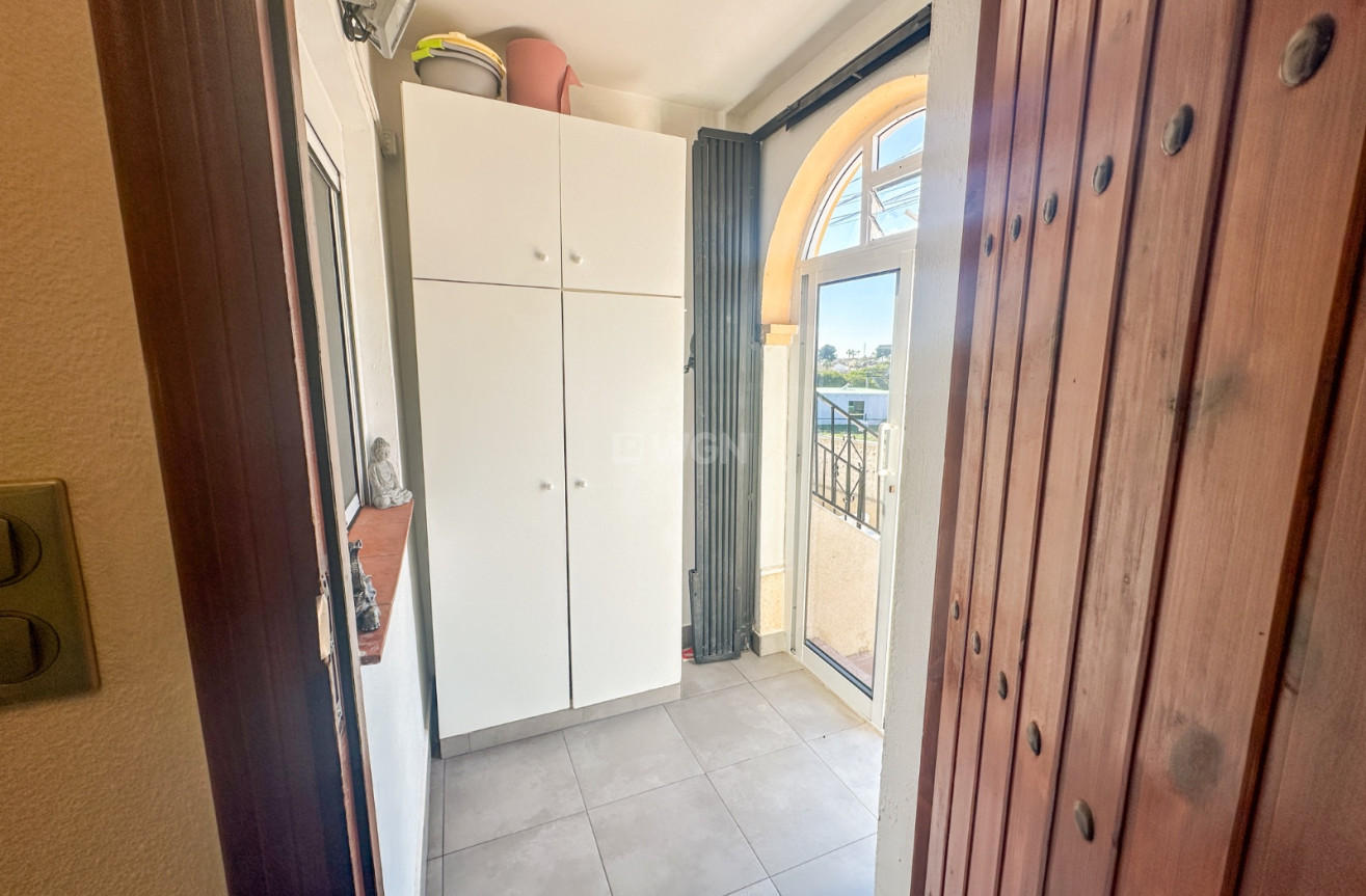 Reventa - Apartamento / piso - Villamartin - Costa Blanca