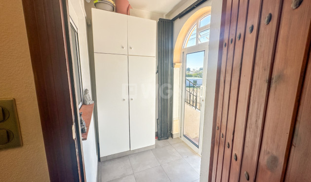 Reventa - Apartamento / piso - Villamartin - Costa Blanca