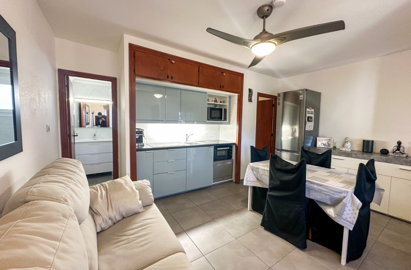 Reventa - Apartamento / piso - Villamartin - Costa Blanca