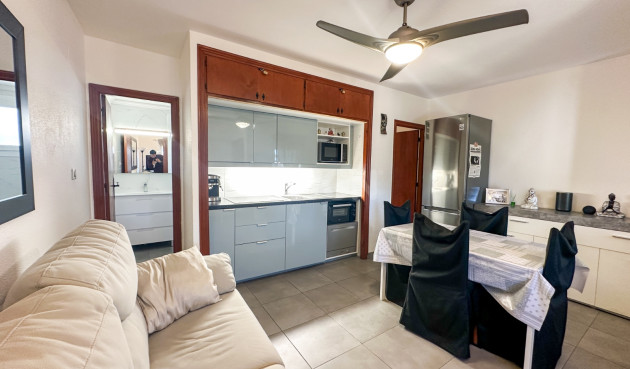 Reventa - Apartamento / piso - Villamartin - Costa Blanca