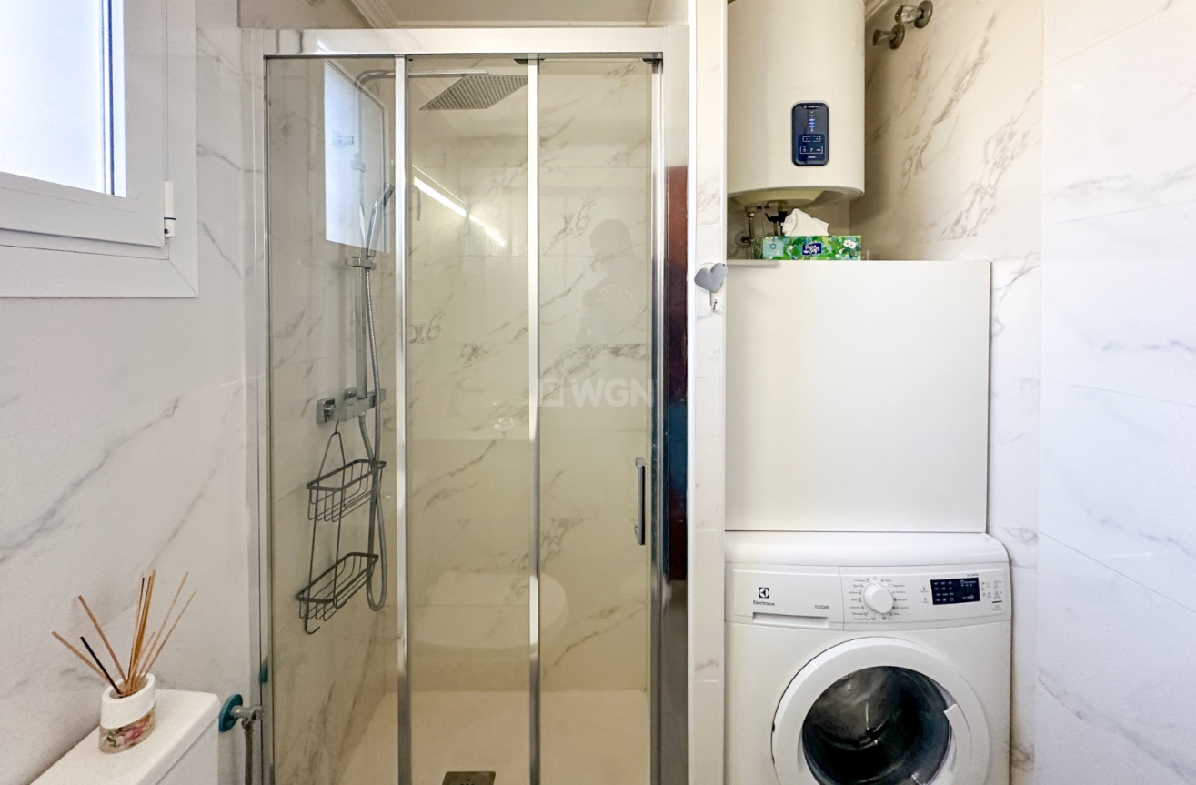 Reventa - Apartamento / piso - Villamartin - Costa Blanca