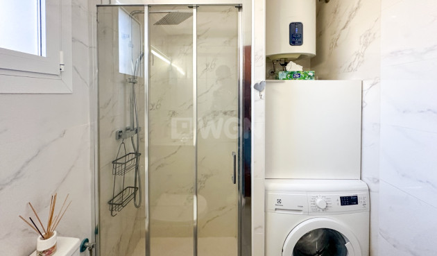 Reventa - Apartamento / piso - Villamartin - Costa Blanca