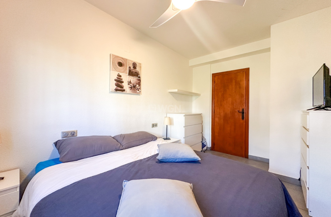 Reventa - Apartamento / piso - Villamartin - Costa Blanca