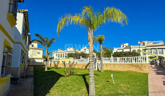 Reventa - Apartamento / piso - Villamartin - Costa Blanca