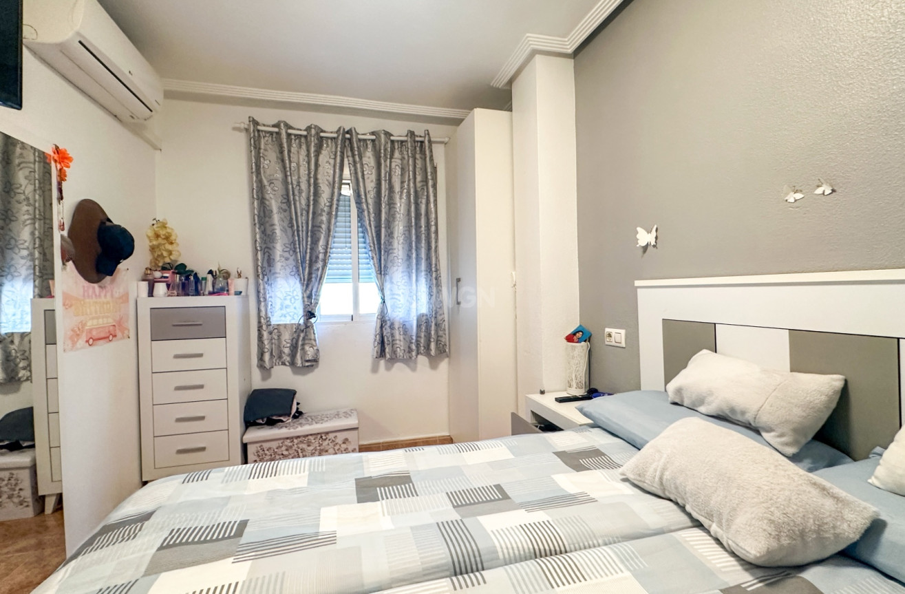 Resale - Apartment / flat - Torrevieja - Costa Blanca