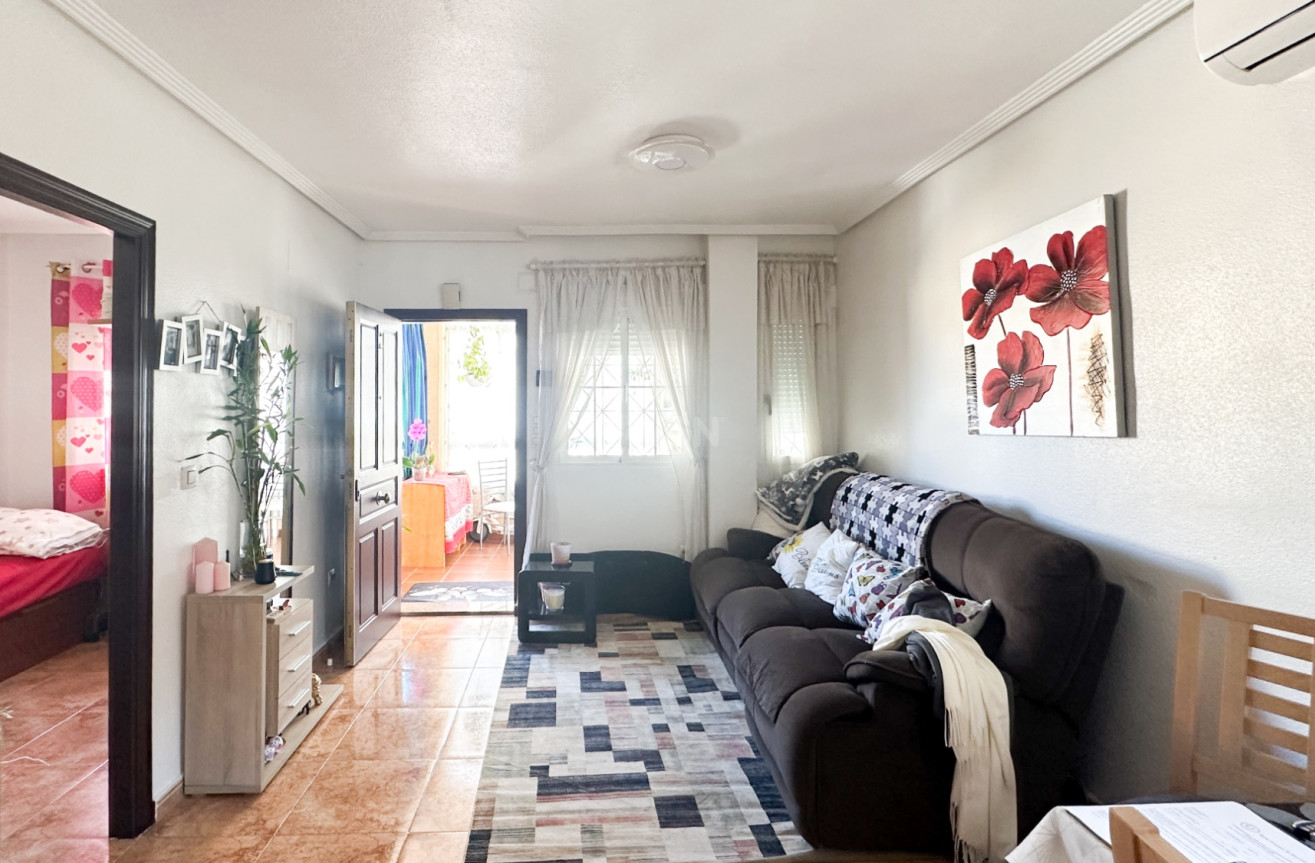 Resale - Apartment / flat - Torrevieja - Costa Blanca