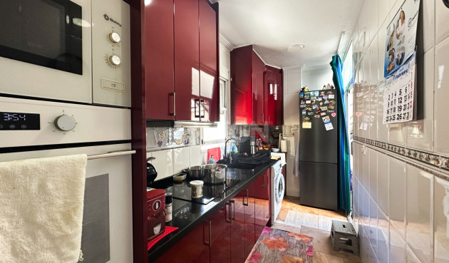 Resale - Apartment / flat - Torrevieja - Costa Blanca