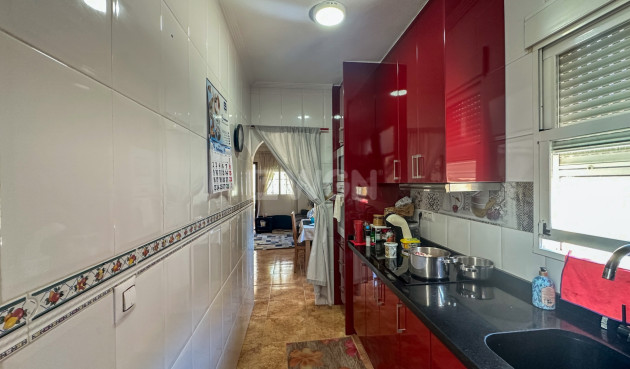 Resale - Apartment / flat - Torrevieja - Costa Blanca