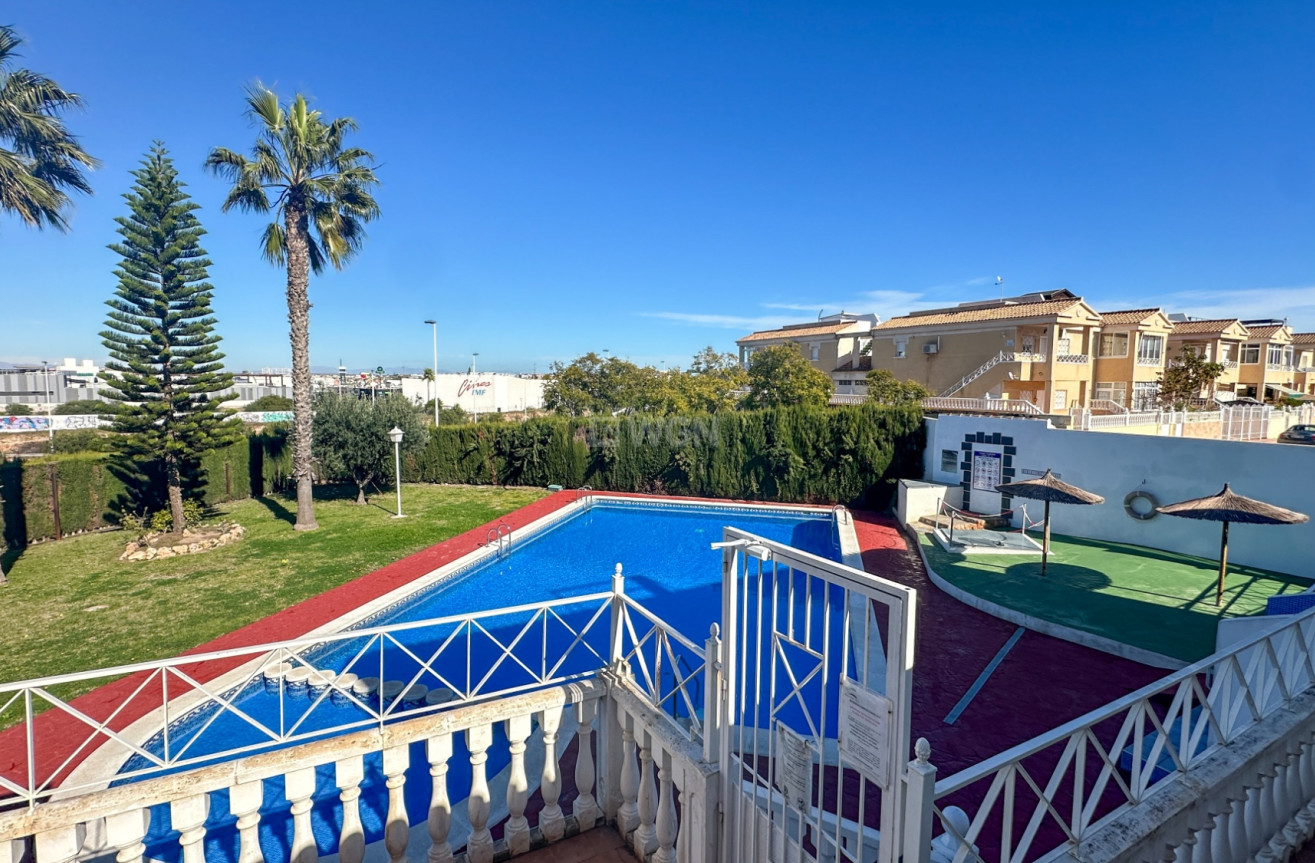 Resale - Apartment / flat - Torrevieja - Costa Blanca