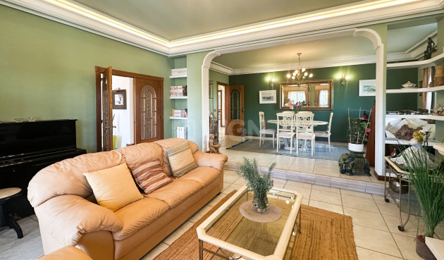 Resale - Villa - La Mata - Costa Blanca