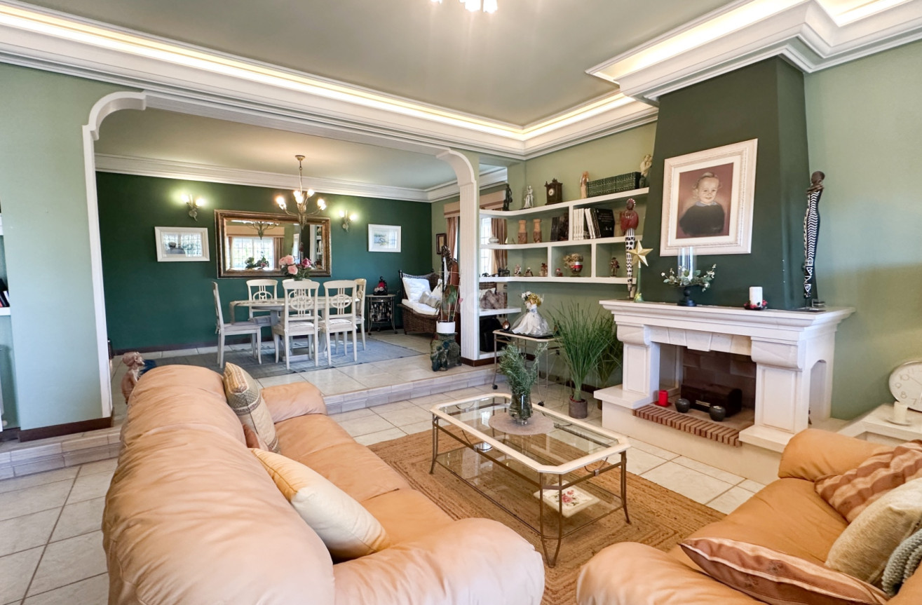 Resale - Villa - La Mata - Costa Blanca