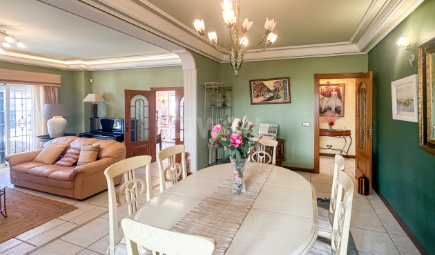 Resale - Villa - La Mata - Costa Blanca