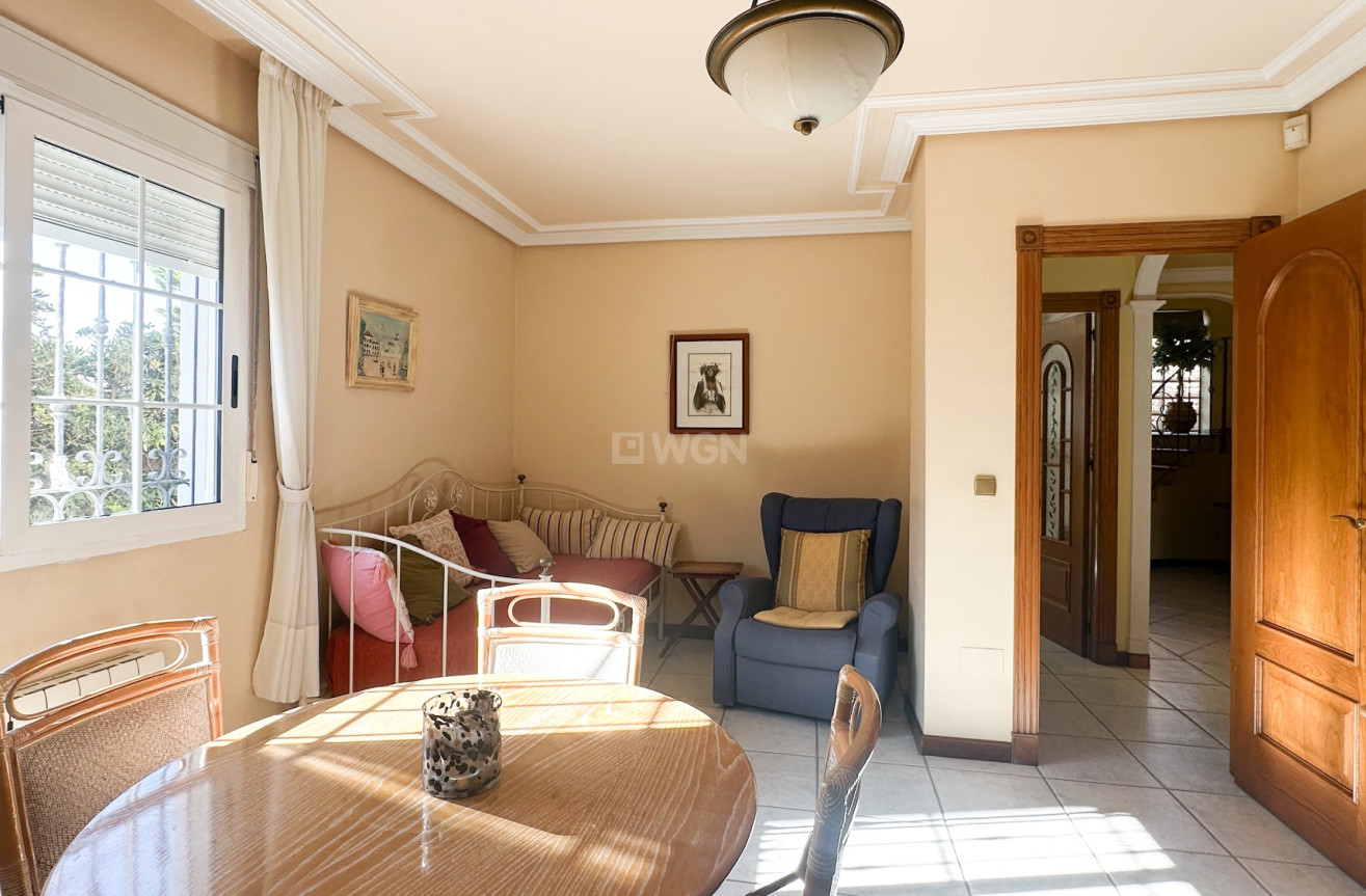 Resale - Villa - La Mata - Costa Blanca