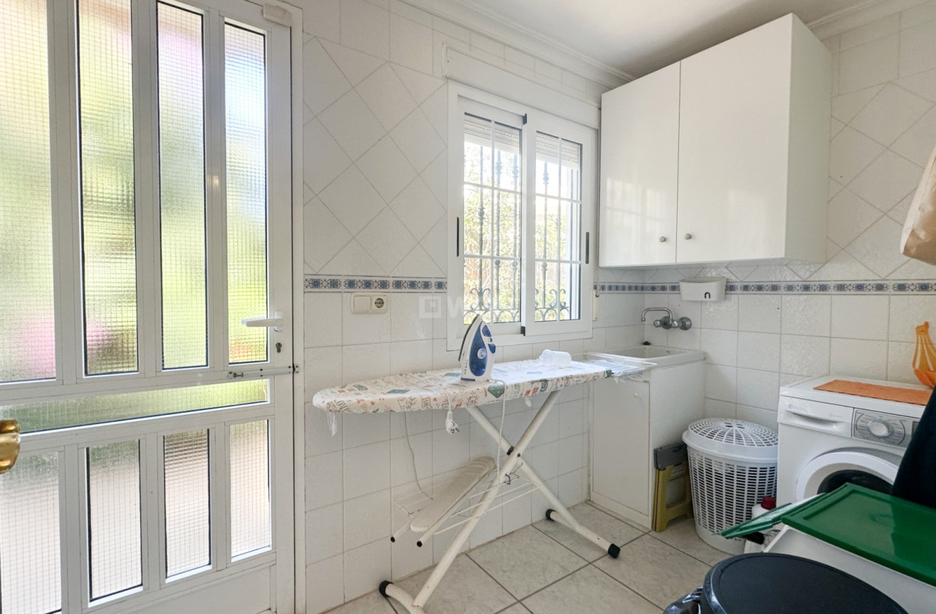 Resale - Villa - La Mata - Costa Blanca