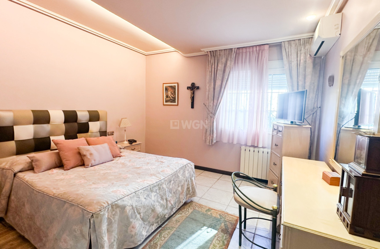 Resale - Villa - La Mata - Costa Blanca