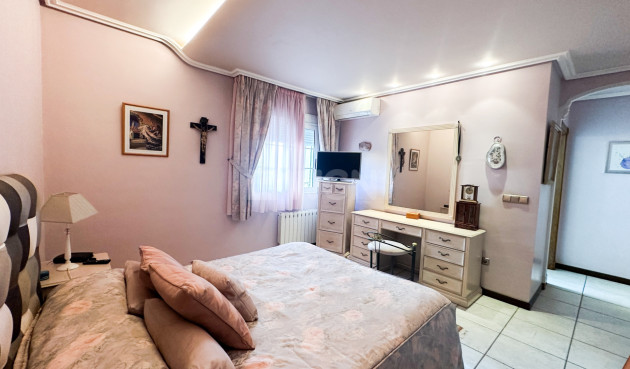 Resale - Villa - La Mata - Costa Blanca