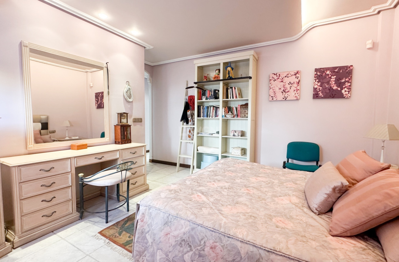 Resale - Villa - La Mata - Costa Blanca