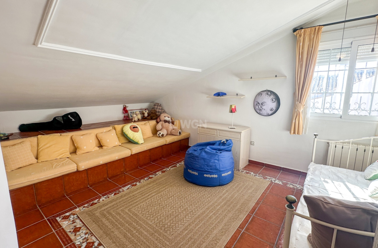 Resale - Villa - La Mata - Costa Blanca