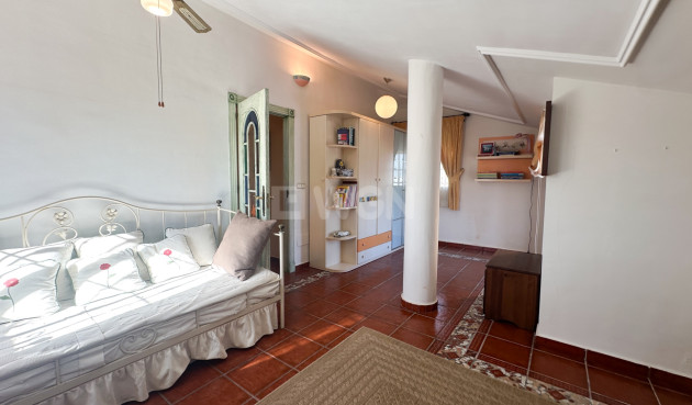 Resale - Villa - La Mata - Costa Blanca