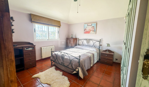 Resale - Villa - La Mata - Costa Blanca