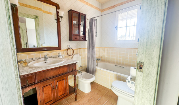 Resale - Villa - La Mata - Costa Blanca