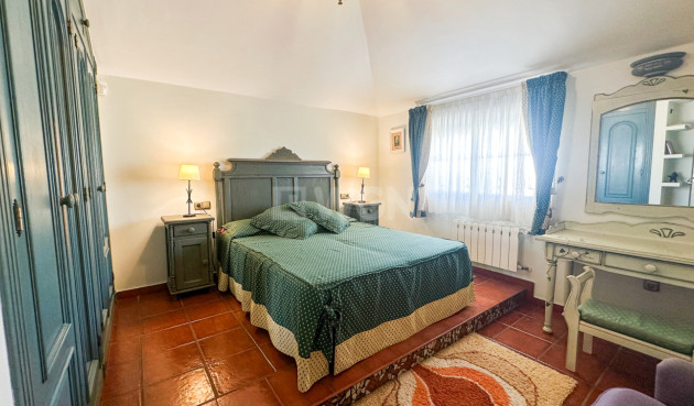 Resale - Villa - La Mata - Costa Blanca