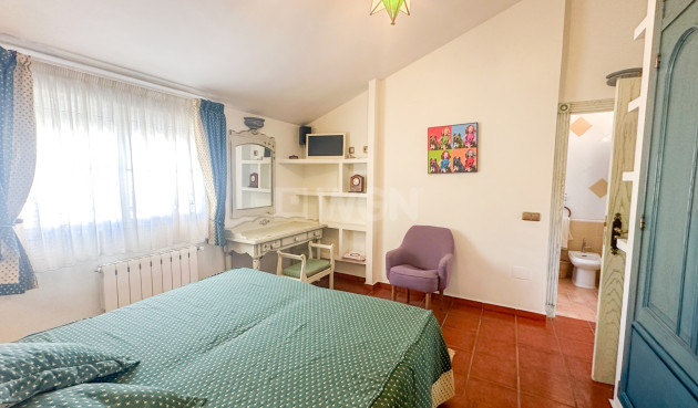 Resale - Villa - La Mata - Costa Blanca