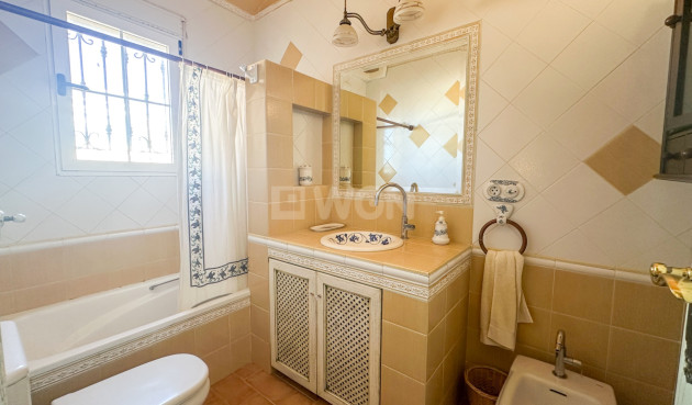 Resale - Villa - La Mata - Costa Blanca