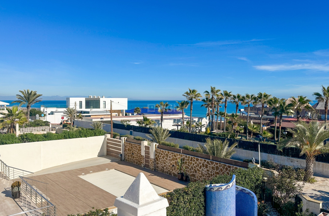 Resale - Villa - La Mata - Costa Blanca