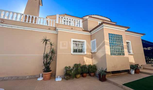 Resale - Villa - La Mata - Costa Blanca