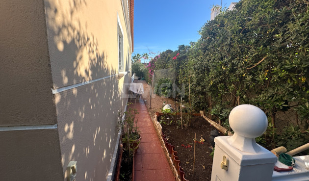 Resale - Villa - La Mata - Costa Blanca