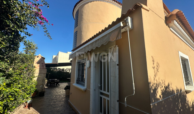 Resale - Villa - La Mata - Costa Blanca